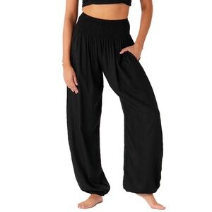 Lotus & Luna Black Harem Pants Size Large Petite Smocked Waistband Pockets